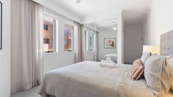 2 bedrooms, iron/ironing board, WiFi, bed sheets