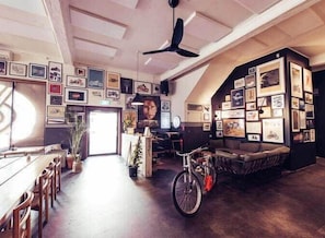 Interior - Camperdown Cozy Corner 2 (Camperdown)