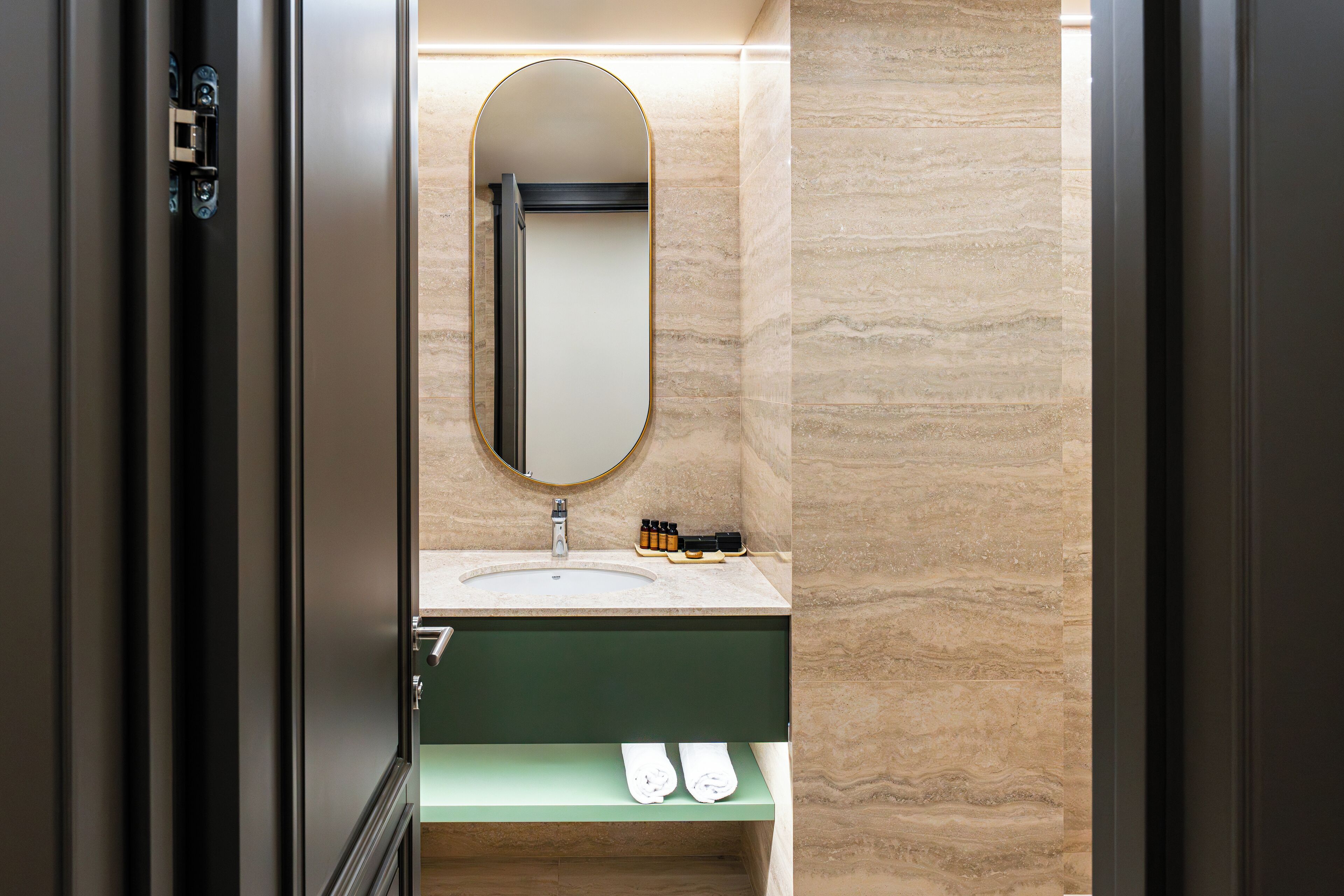 Photo - HOTEL METROPOL Club House