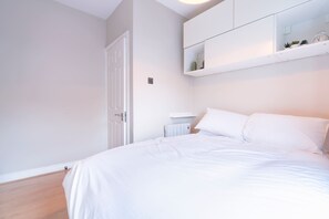 1 bedroom, iron/ironing board, Internet, bed sheets