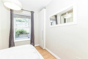 1 Schlafzimmer, Bügeleisen/Bügelbrett, Internetzugang, Bettwäsche