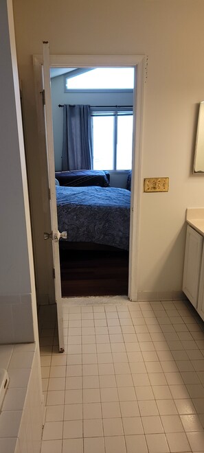 4 sovrum, strykjärn/strykbräda, gratis wi-fi och sängkläder