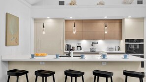 Fridge, microwave, oven, stovetop - **HOUSE OF THE ROYAL PALMS @ OLD TOWN** Estate Near Duval + LAST KEY SERVICES... (Key West)