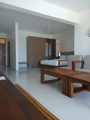 3 bedrooms, iron/ironing board, WiFi, bed sheets - Jumeirah Palms Resort ,1 bedroom Apartments. (Mombasa)