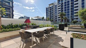 Outdoor dining - StayShort - 1 Bedroom and a Marvelous Flat in Azizi Riviera 26 (Dubai)