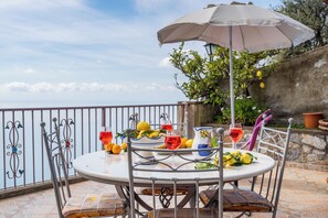 Panoramic Villa, Sea View | Terrace/patio - Villa Lavinia (Positano)