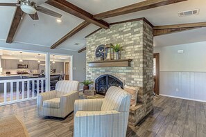 Televisión y oficina