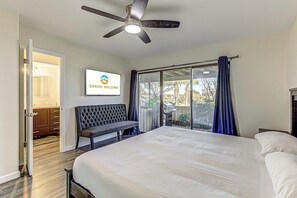 3 habitaciones, tabla de planchar con plancha, cuna de viaje y wifi