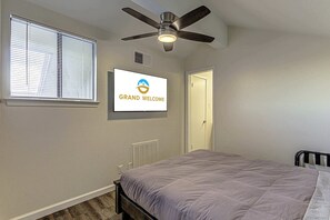 3 habitaciones, tabla de planchar con plancha, cuna de viaje y wifi 