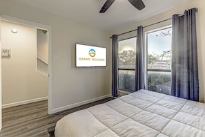 3 bedrooms, iron/ironing board, travel crib, WiFi