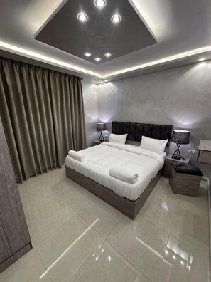 2 bedrooms, iron/ironing board, WiFi, bed sheets - Charming 2-bedroom apartment with WiFi, AC in delightful Cairo Governorate (Cairo Governorate)