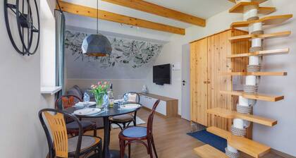 Apartment with Large Garden | Air Conditioning and Parking