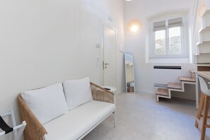 Apartament clàssic | Sala d'estar | Televisor 
