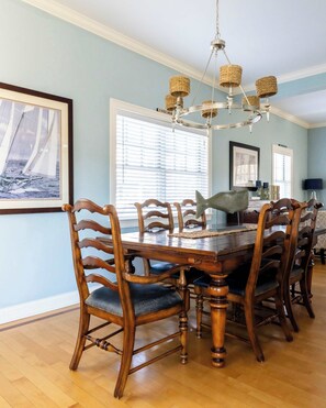Dining - Spectacular View from Rooftop Deck | Sleeps 12 (Middletown)