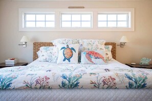 6 bedrooms, iron/ironing board, WiFi, bed sheets