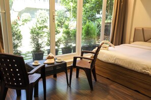 Deluxe Double Room | 1 bedroom, free WiFi