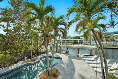 ⭐Private Pool, Canal Front Cottage-Tan Lines⭐