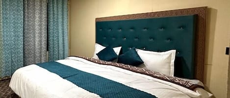 Deluxe Cottage | 1 bedroom, laptop workspace, free WiFi