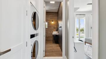 1 bedroom, iron/ironing board, travel cot, WiFi