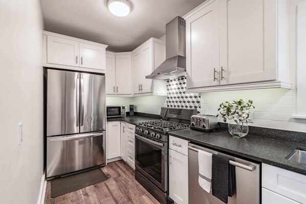 Fridge, microwave, oven, stovetop