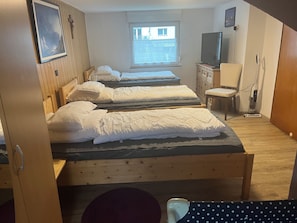 3 camere, ferro/asse da stiro, Wi-Fi, lenzuola
