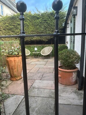 Chalet | Terrace/patio - Cozy Chalet in Abergavenny (Abergavenny)