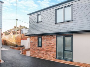 Outdoor dining - 1 bedroom accommodation in Filey (Filey)