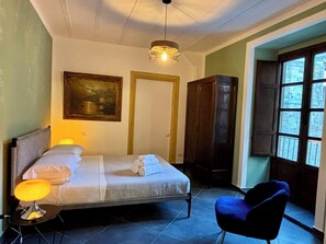 1 bedroom, iron/ironing board, travel cot, WiFi - La Residenza dell'Alloro - Appartamento TERRA (Palermo)