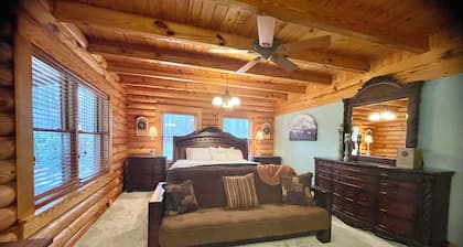 Masters sleeper home rental! 3-bedroom cabin. Relax and unwind.