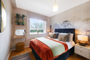 2 bedrooms, iron/ironing board, Internet, bed sheets