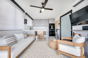 Smart TV - Romantic Getaway with Stunning Panoramic Ocean Views, Amazing Sunsets (Playa Flamingo)
