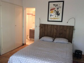 4 soverom, strykejern/-brett, wi-fi og sengetøy