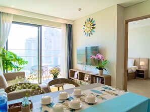 Deluxe Apartment, 3 Bedrooms, City View | Free minibar items, desk, laptop workspace, free WiFi - The Song Luxury Apartment - Vung Tau (Ho Chi Minh City)