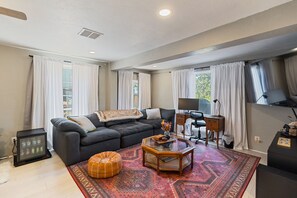 Smart TV, fireplace, video games