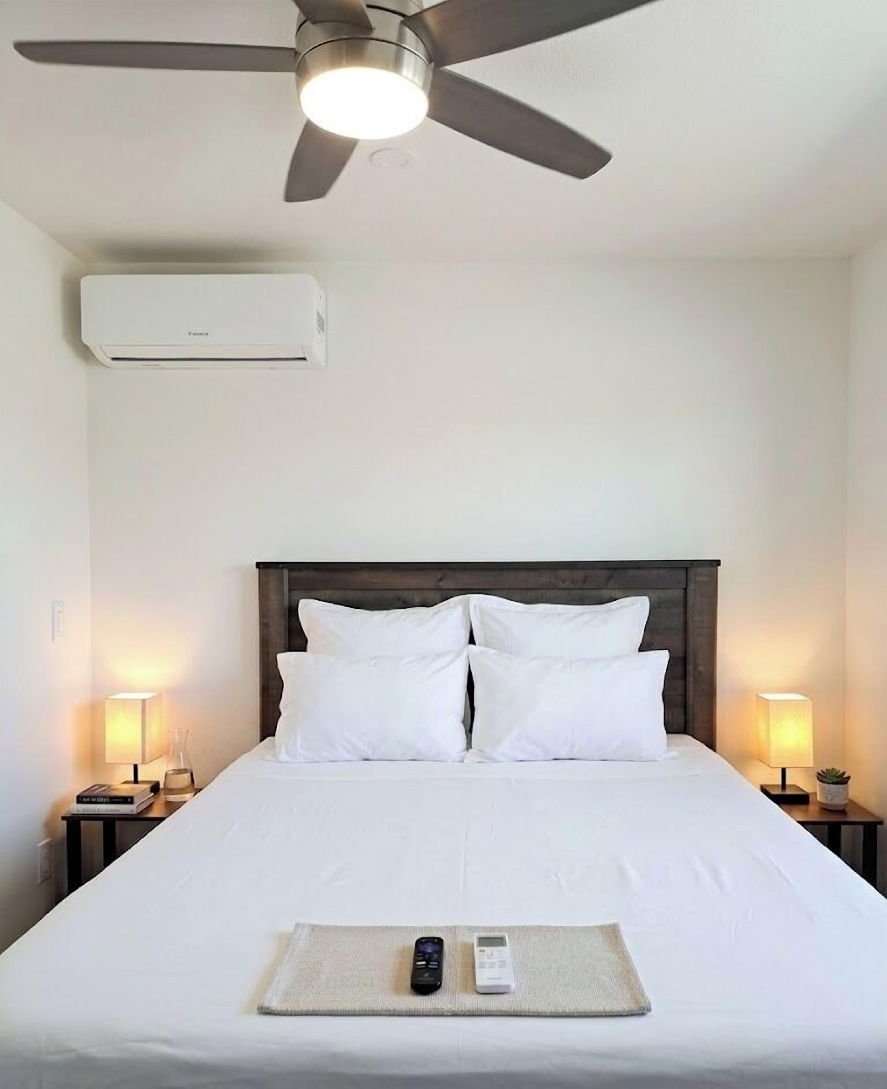 1 bedroom, WiFi (free), bed sheets