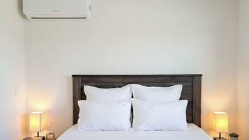 1 bedroom, WiFi (free), bed sheets