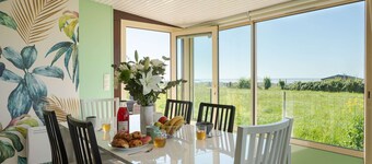 Magic Mountain breathtaking view of Mt Stmichel Bay