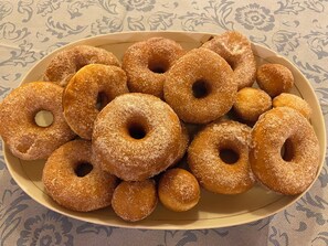 Free daily buffet breakfast - Garni Ladinia (Selva di Cadore)