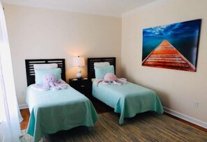 3 bedrooms, iron/ironing board, travel crib, free WiFi