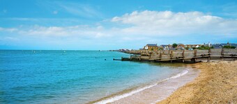 5 Schlafzimmer Unterkunft in Whitstable