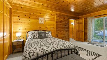 4 habitaciones, escritorio, tabla de planchar con plancha y wifi gratis