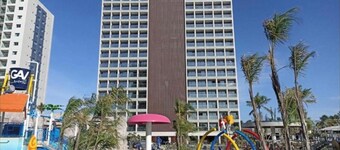 SMART apartment. High floor 14. Balcony with sea view. Salinas Premium Resort.