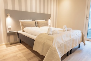 Junior Suite | Desk, laptop workspace, free WiFi, bed sheets - Hotel Ulfborg (Ulfborg)