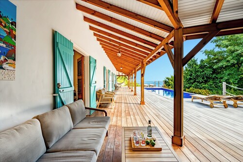 Villa Coccoloba 4 air-conditioned bedrooms and a beautiful sea view with pool