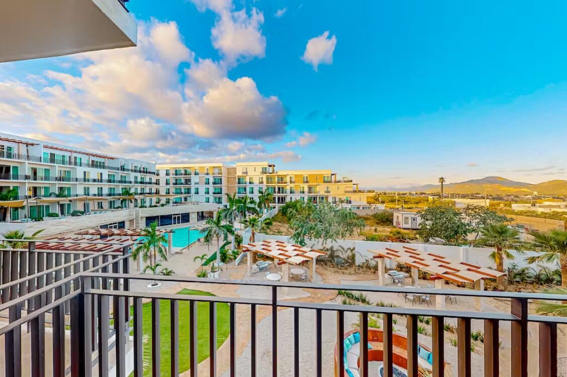 المنطقة المحيطة بالمنشأة