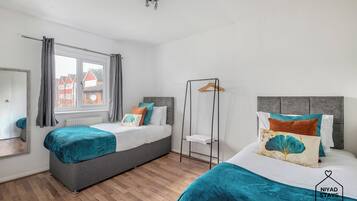 3 bedrooms, desk, iron/ironing board, WiFi