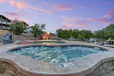 Spring Break Dream-Heated Pool-Hot Tub-Boat Slip!
