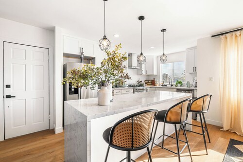 Charming Modern LA Gem Fully Furnished-Perfect for Long Stay