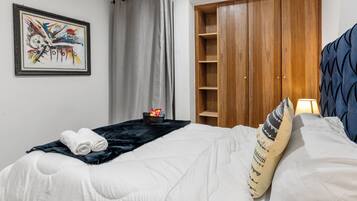 2 chambres, fer et planche Ă repasser, Wi-Fi, draps fournis