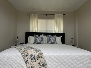 3 bedrooms, desk, iron/ironing board, free WiFi